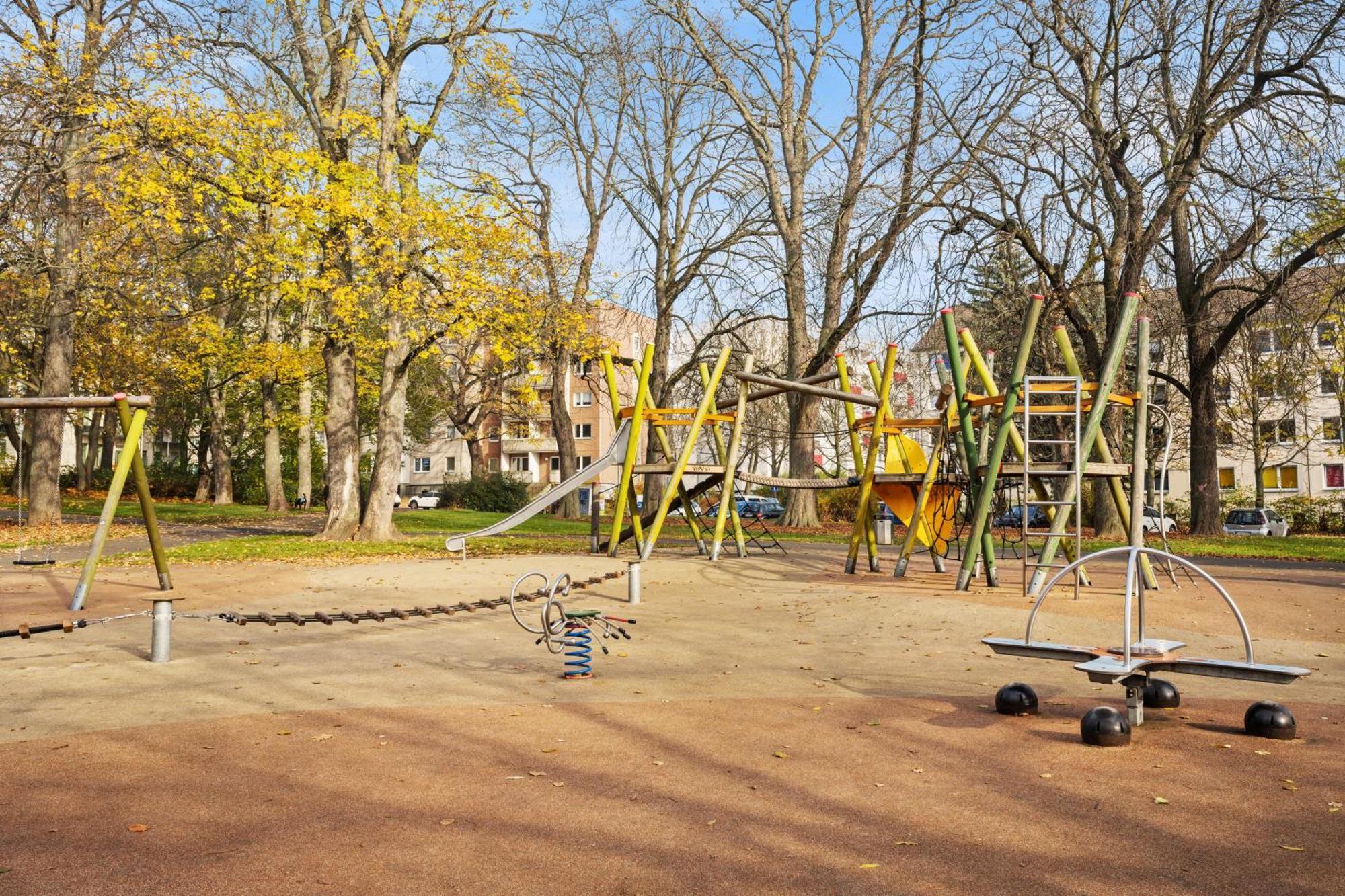 Edler Wohnraum Noble Stadtoase Mit Boxspringbett, Kaffeevollautomat, Lift & Parkplatz Chemnitz Exterior foto
